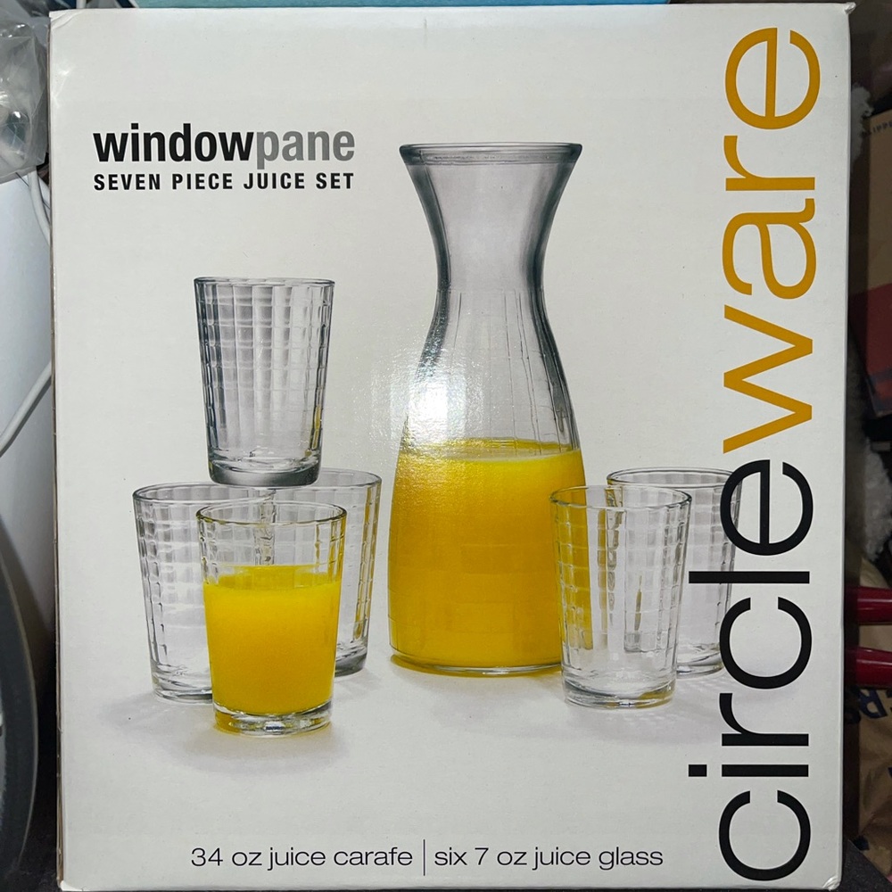Circle Ware Brand Seven Piece Juice Set